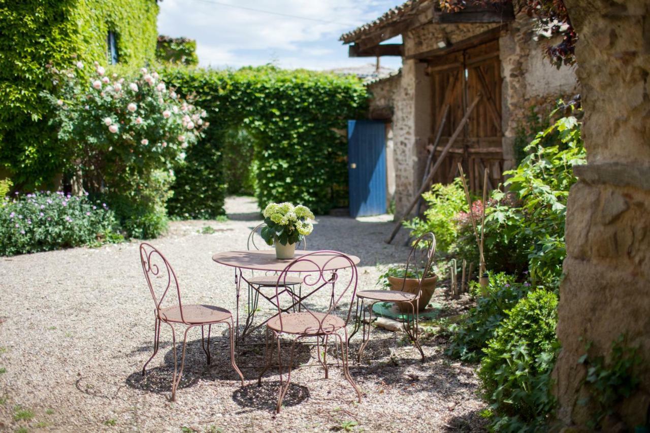 Le Clos Du Perret Chaussan ภายนอก รูปภาพ