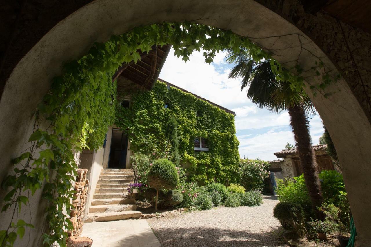 Le Clos Du Perret Chaussan ภายนอก รูปภาพ