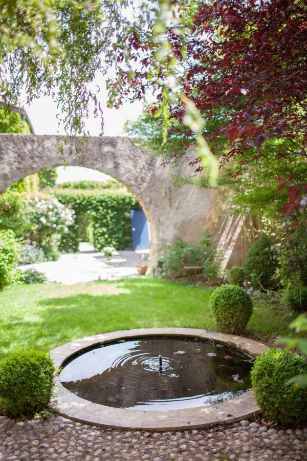 Le Clos Du Perret Chaussan ภายนอก รูปภาพ